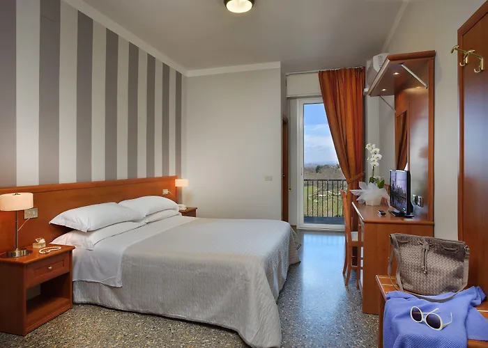 Hotel Piero Della Francesca